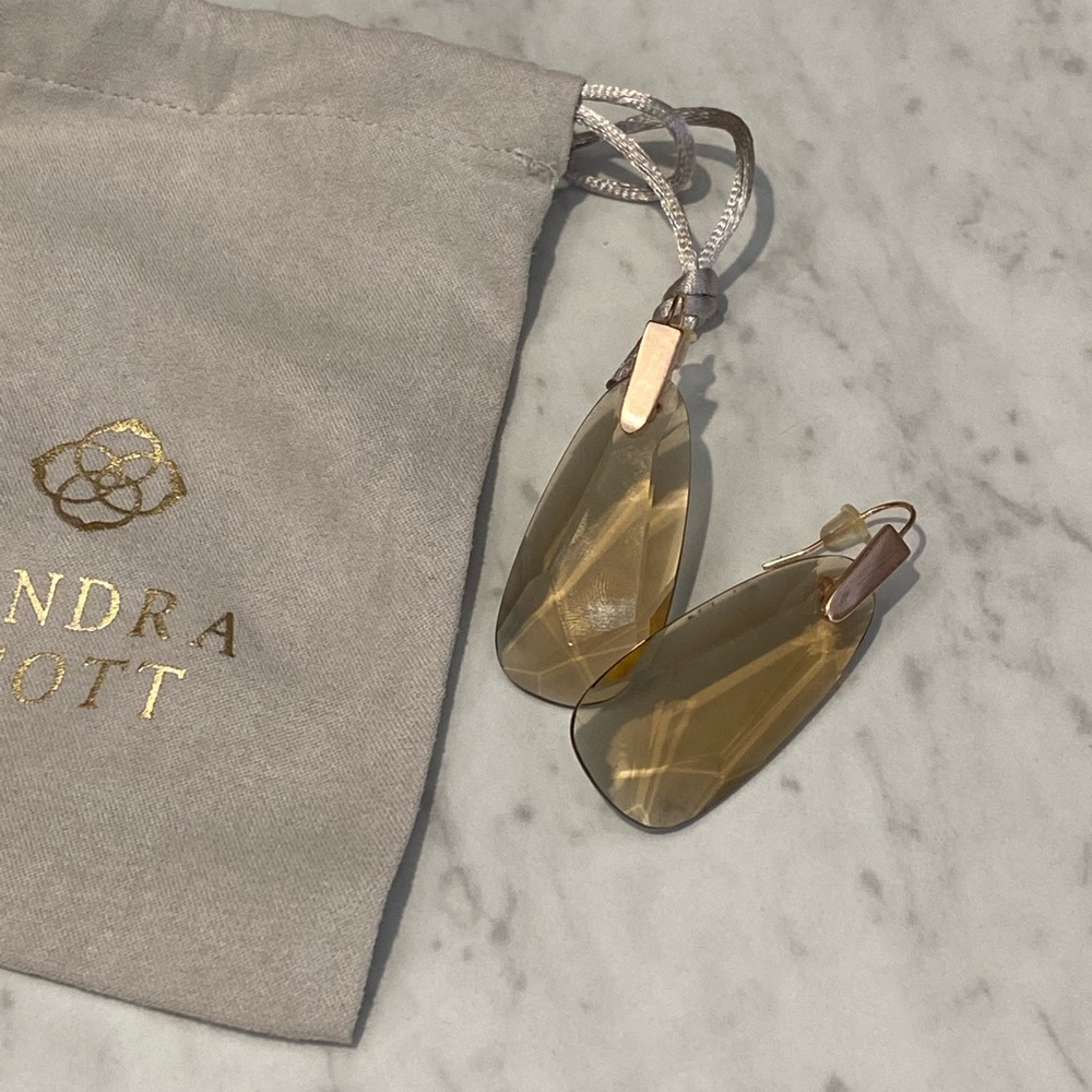 Kendra Scott Maize Earrings in Gold/Clear Amber